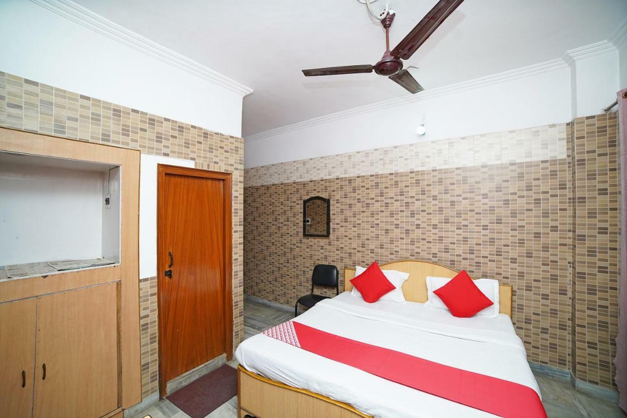Oyo 39543 Hotel Kk Pantnagar Exterior foto
