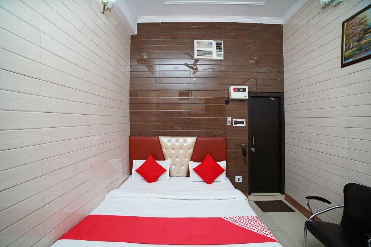Oyo 39543 Hotel Kk Pantnagar Exterior foto